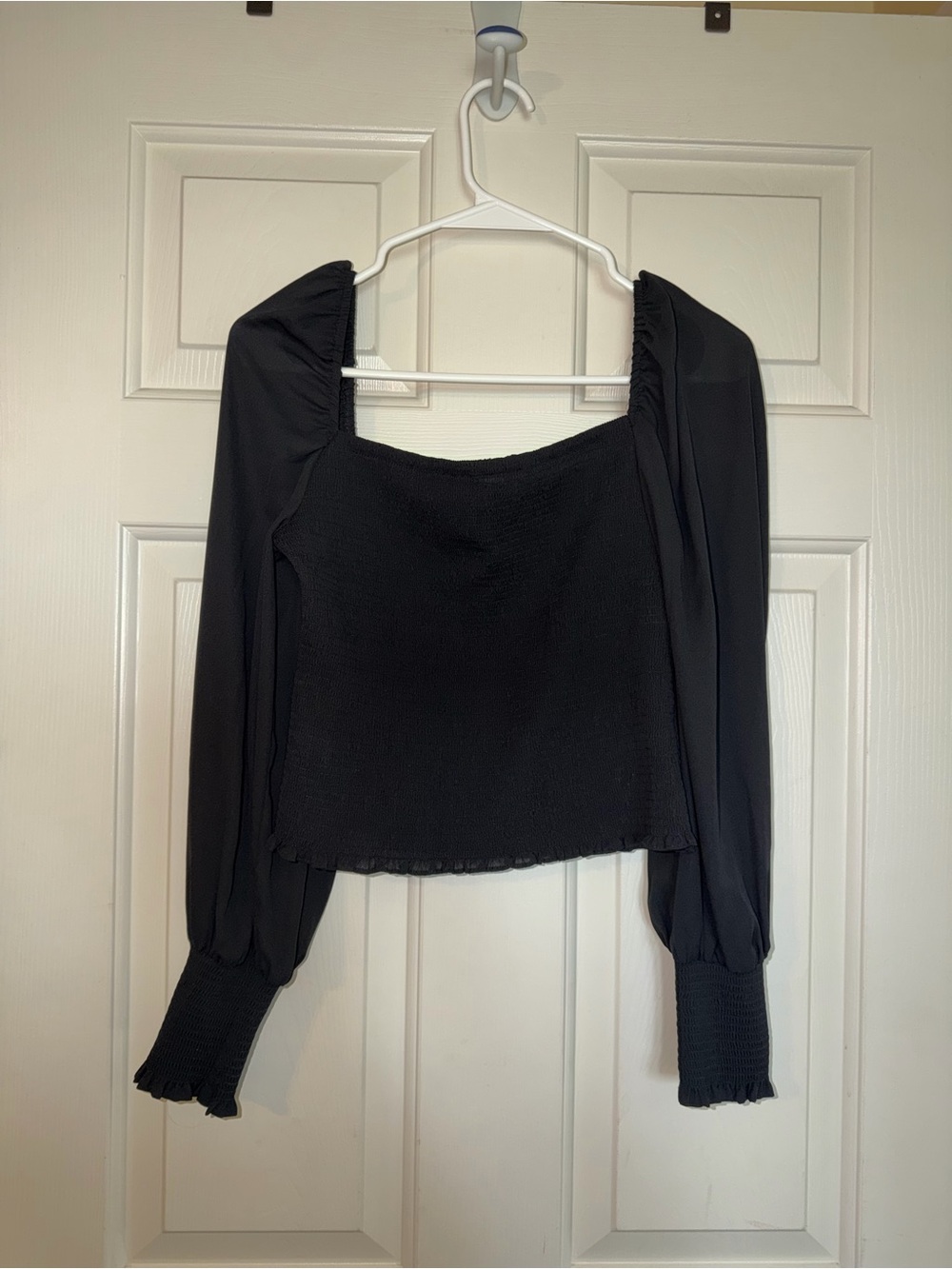 Gianni Bini Black Puff-Sleeve Square Neck Smocked Top - size M